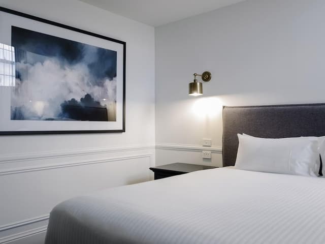 Suite (Lodge)