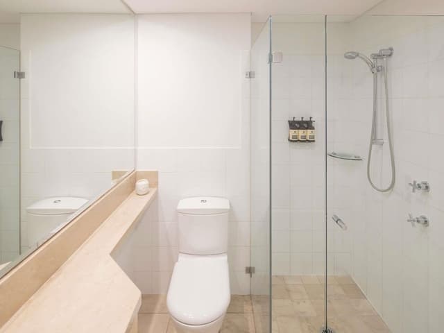 Superior Room (Bath & Balcony)