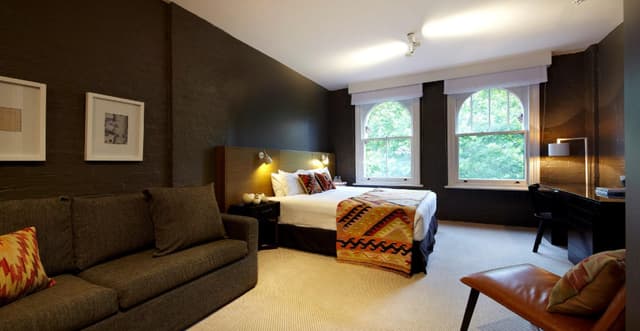 Deluxe King Room