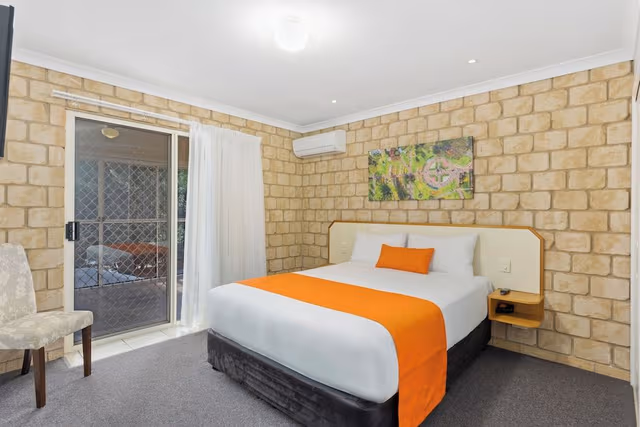 2 Bedroom Apartment with Balcony