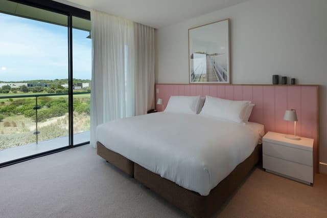 Golf View Junior Suite