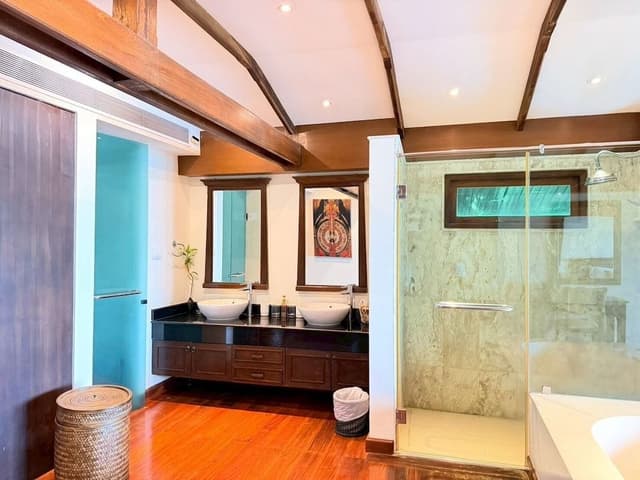 Villa, 4 Bedrooms, Private Pool, Beachfront (Grand)