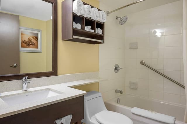 Standard Room, 2 Queen Beds, Non Smoking