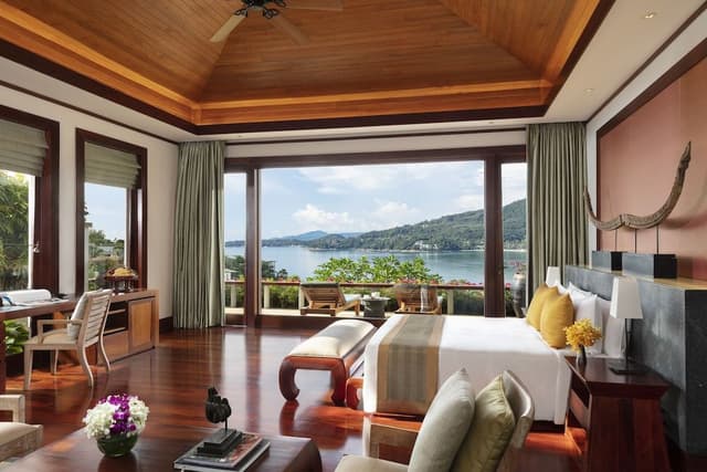 6 Bedroom Pool Villa