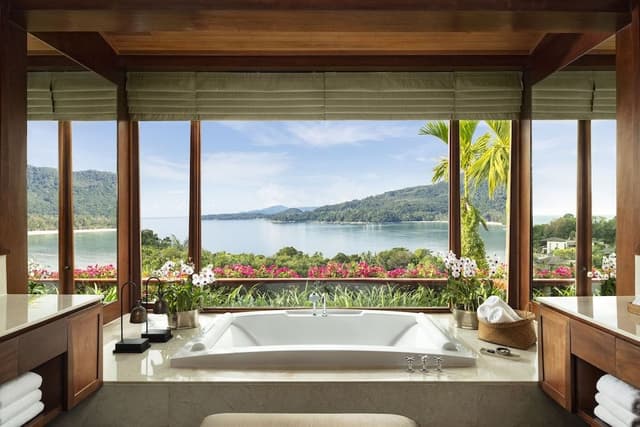 6 Bedroom Pool Villa