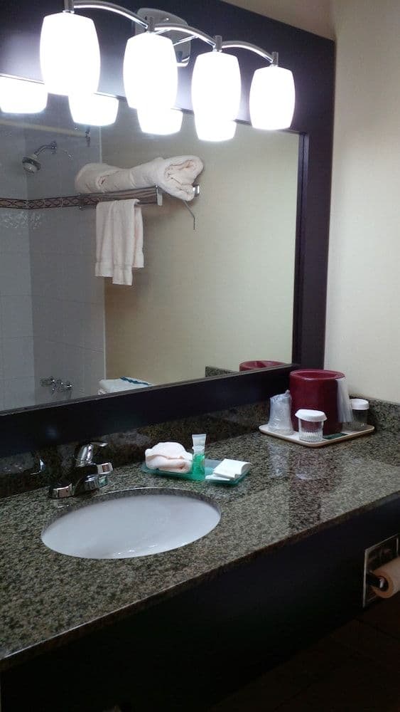 Room, 2 Queen Beds, Beachfront