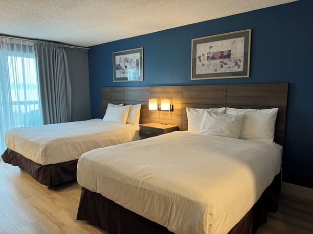Room, 2 Queen Beds, Beachfront