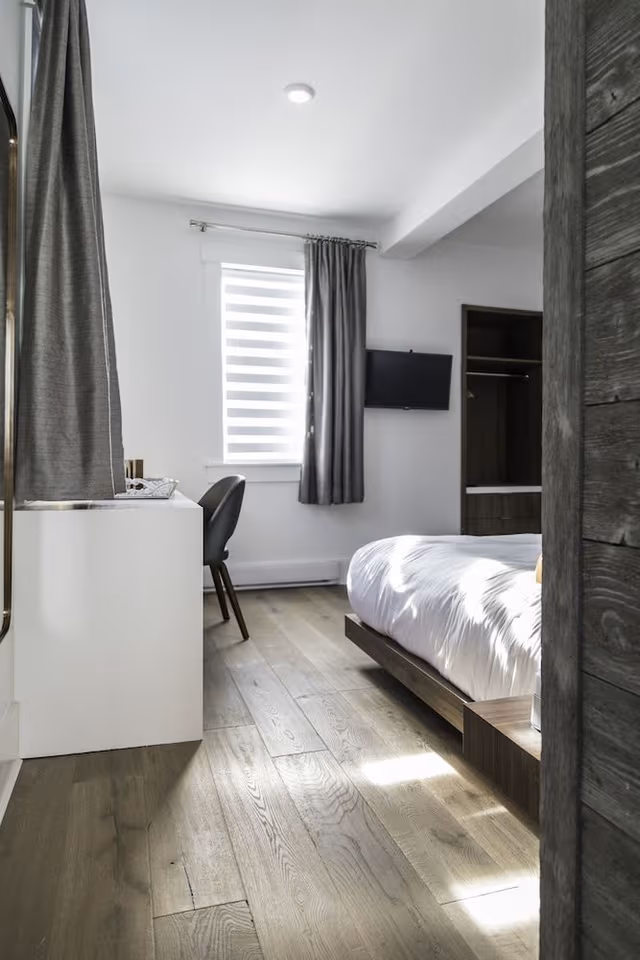 Deluxe Room, 1 King Bed