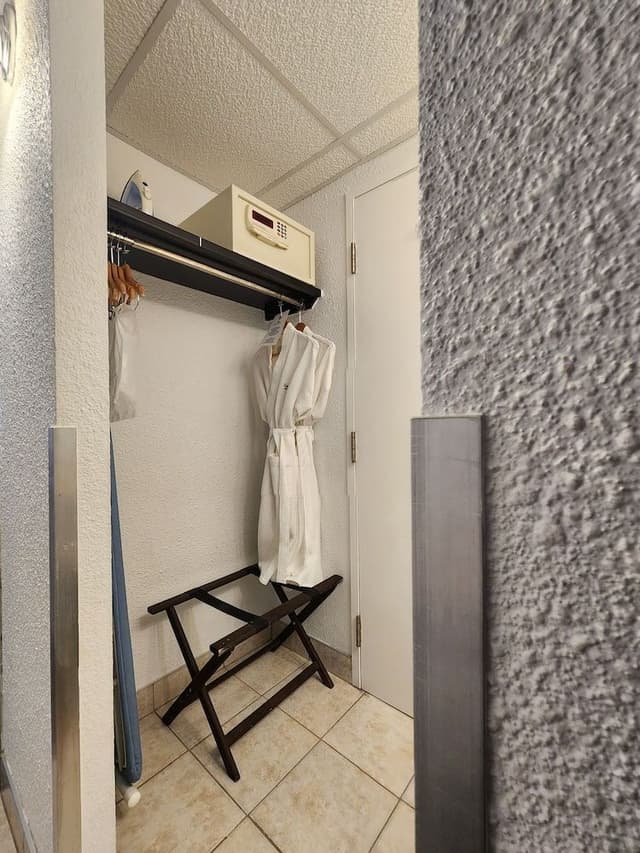 Standard Room, 1 King Bed with Sofa bed