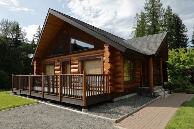 Two-Bedroom Log Home