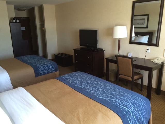 Standard Room, 2 Queen Beds, Non Smoking