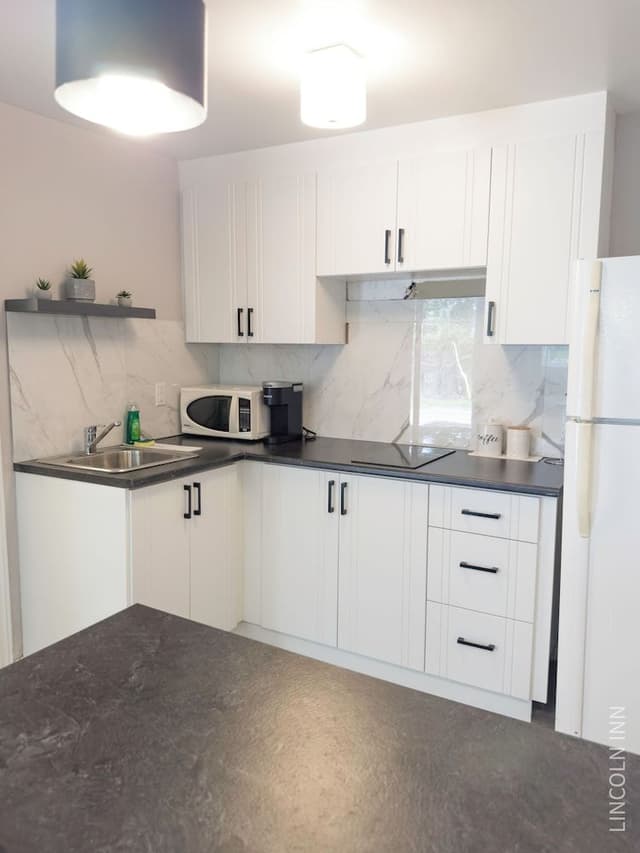 Deluxe Studio Suite