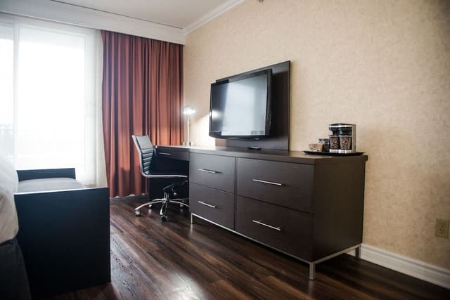 Suite, 1 King Bed with Sofa bed, Non Smoking