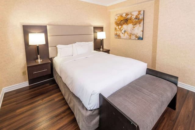 Suite, 2 Queen Beds, Non Smoking (Upgrade)