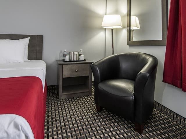 Business Room, 1 King Bed, Non Smoking