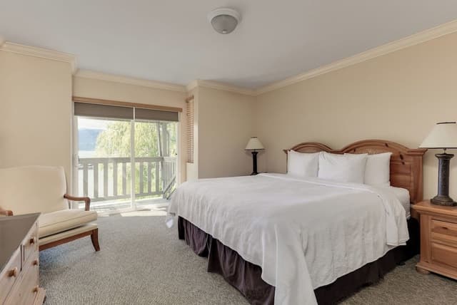 Three Bedroom Townhome, Beach Front
