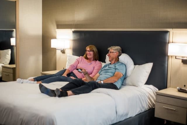 King Family Suite with Fireplace - Not Pet Friendly
