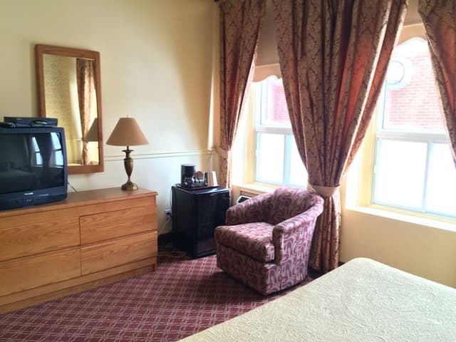 Classic Room, 1 King Bed