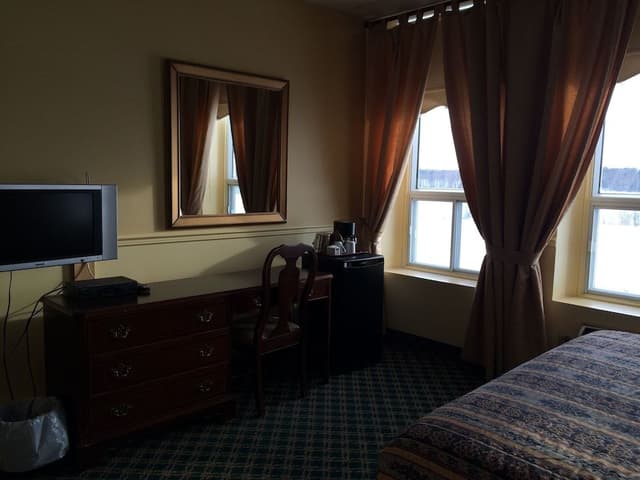 Classic Room, 1 King Bed