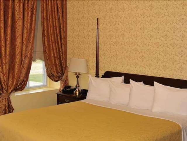 Classic Room, 1 King Bed