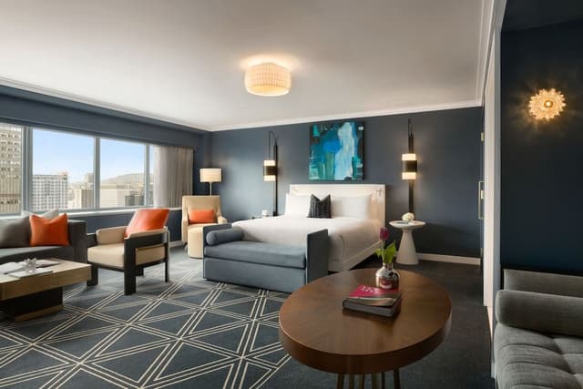 Signature Room, 1 King Bed, Non Smoking (Large)