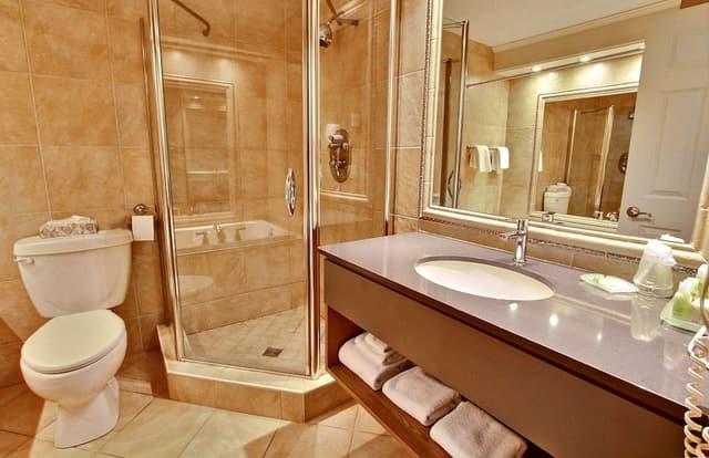 Junior Suite, 1 King Bed with Sofa bed