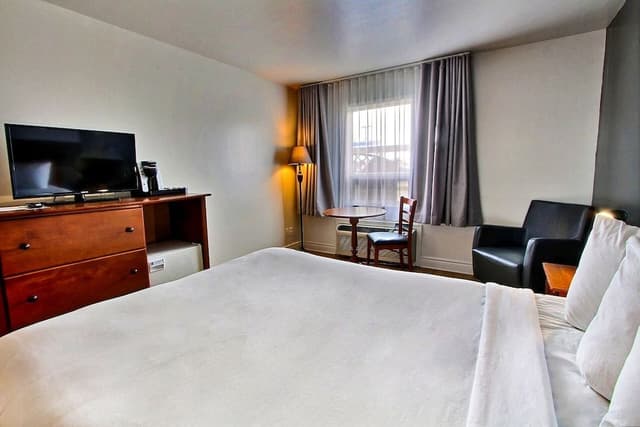 Classic Room, 1 Queen Bed