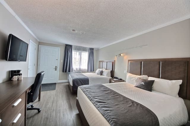 Room, 2 Queen Beds, Non Smoking
