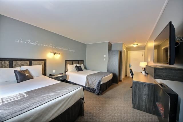 Room, 2 Queen Beds, Non Smoking