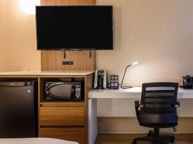 Room 2 Queen Beds, 2nd Floor