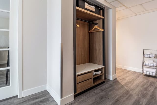 Suite, 1 King Bed with Sofa bed, Kitchenette, Corner