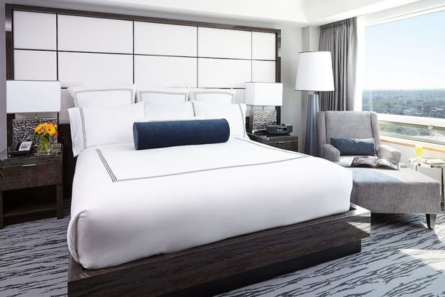 Pacific Club, Suite, 1 King Bed with Sofa bed, City View