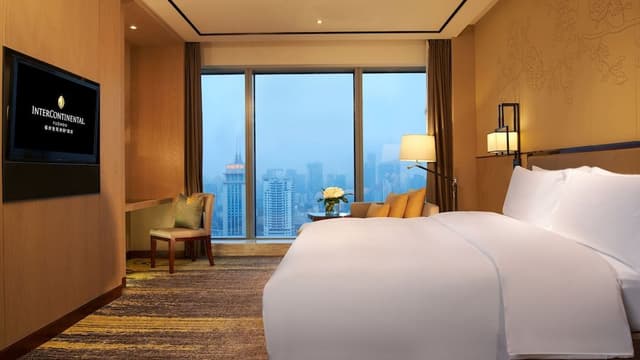 Premium Room, 1 King Bed