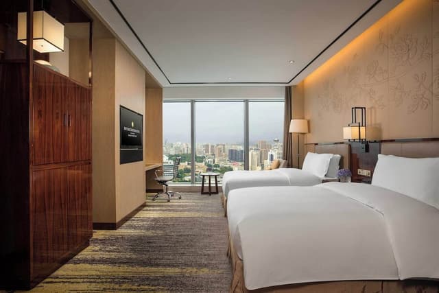 Classic Room, 2 Double Beds, Non Smoking, Club Lounge Access