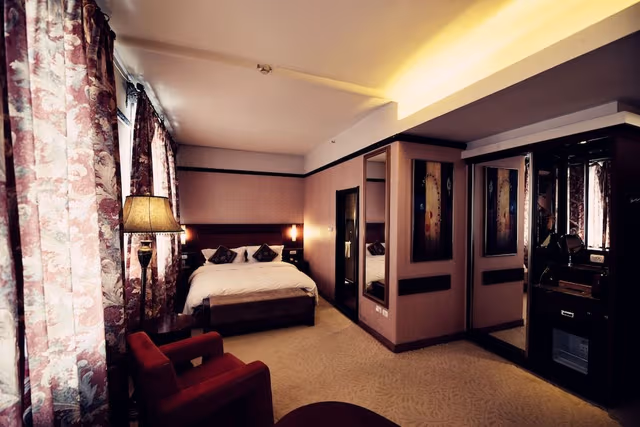 Luxury Single Room, 1 Queen Bed