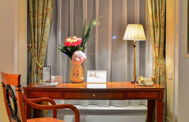 Executive Room