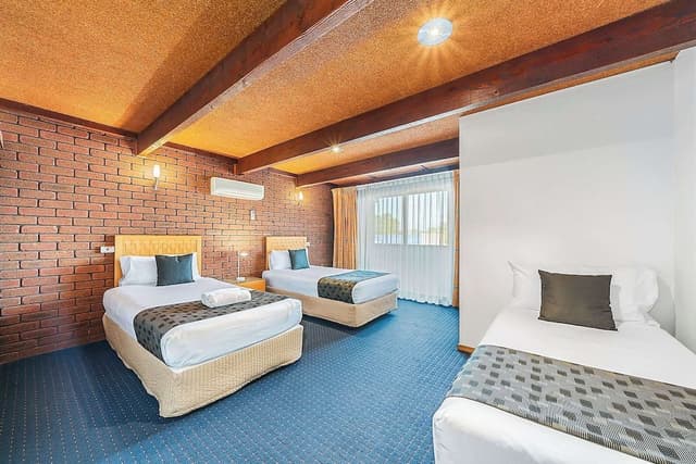 Suite, Multiple Beds, Non Smoking