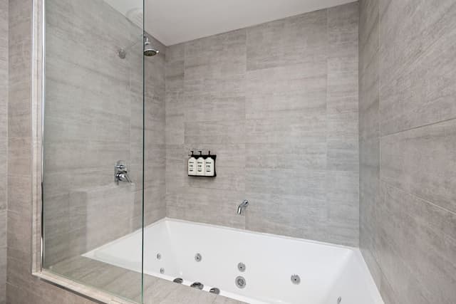 Junior Suite, 2 Bedrooms, Jetted Tub, Garden View, Free Wi-Fi & Parking