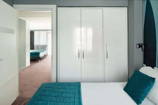 Deluxe Suite, Balcony