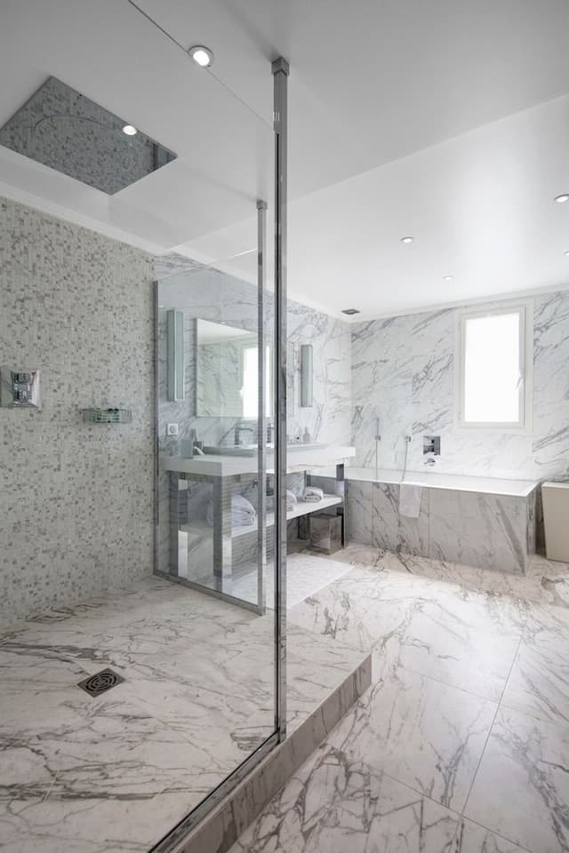 Deluxe Suite, Balcony