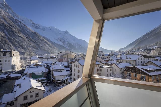 Superior Room with Sofa bed and Balcony, Mont-Blanc Range View