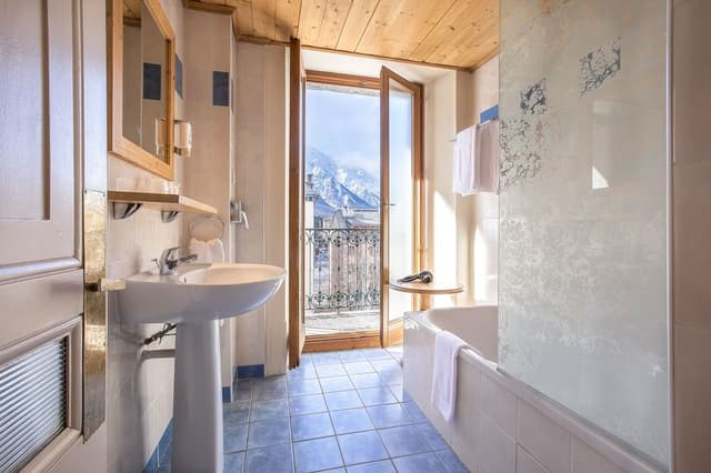 Room (Mont Blanc up to 3 adults)