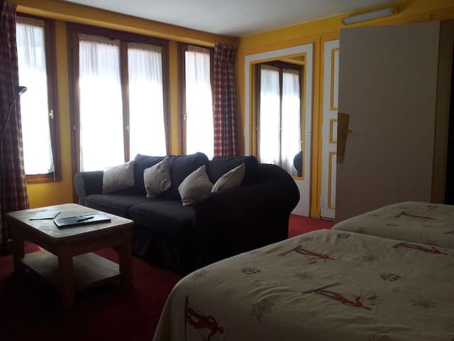 Room (Vallot,up to 4 adults)