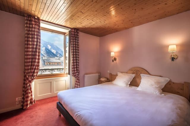 Room (Mont Blanc up to 3 adults)