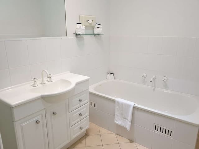 Standard Villa, Multiple Beds, Non Smoking, Kitchen (Walk-in Shower, Full Kitchen)