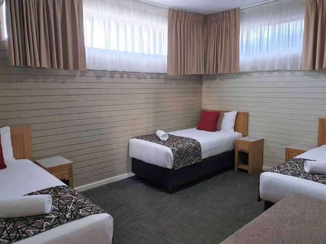 Standard Apartment, Multiple Beds, Non Smoking, Kitchenette (Walk-in Shower)