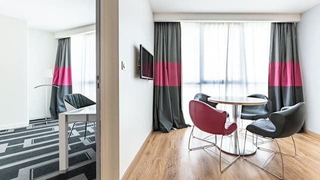 Suite, 1 King Bed with Sofa bed