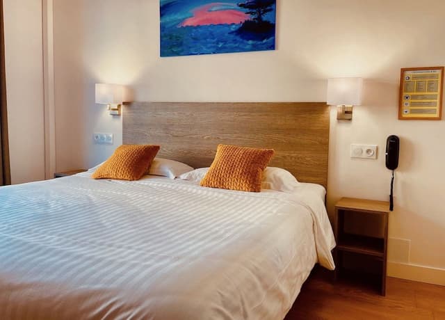 Double Room Sea View (Side)
