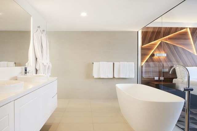 Premium King Suite
