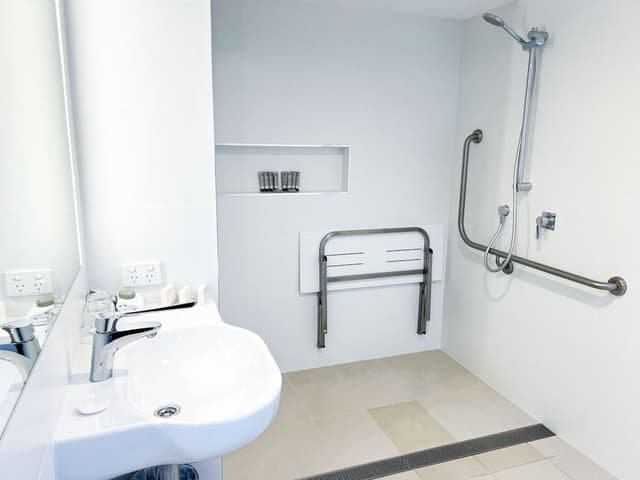 Deluxe Room, Accessible